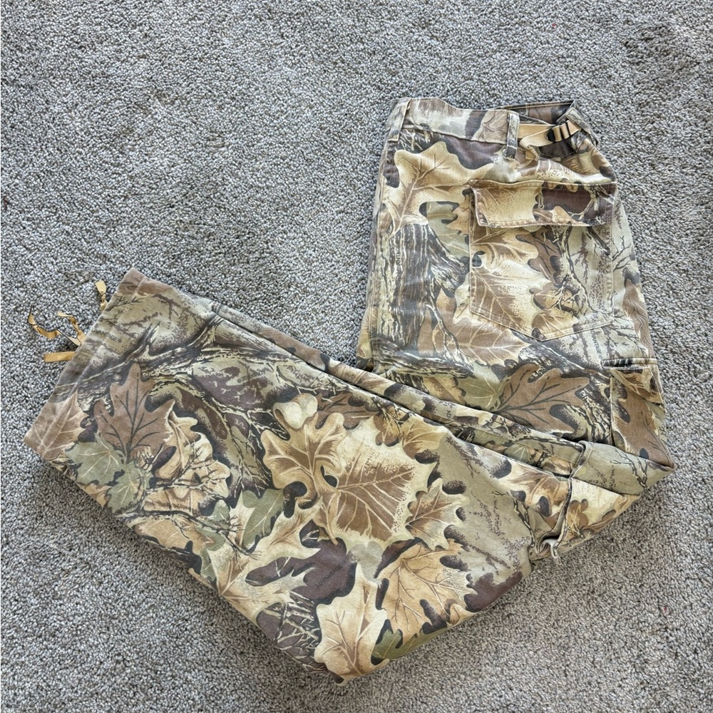 Camo realtreeish cabelas cargo pants‎